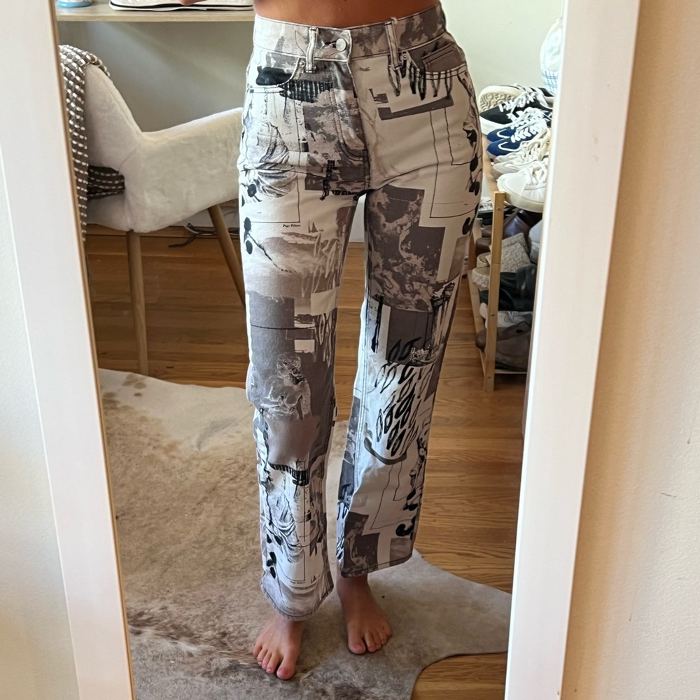 BDG printed cowboy jean. Size 24.